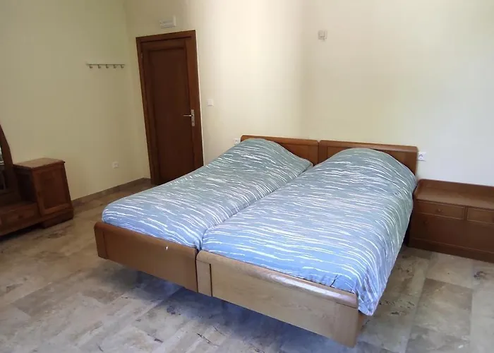 Apartment La Diligence Arsdorf